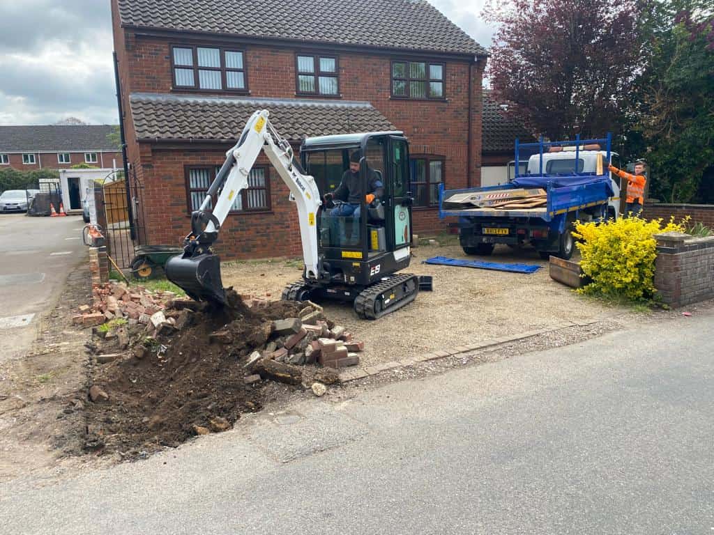 This is a photo of an operative of DPL Driveways Arnold